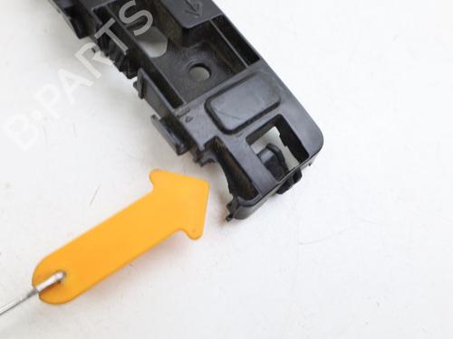 Used Front bumper bracket Front bumper bracket LYNK & CO 01 PHEV (261 hp) 35897320 35897320