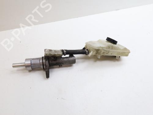 Used Brake master cylinder MERCEDES-BENZ VITO / MIXTO Van (W639) 111 CDI (639.601, 639.603) (116 hp) 22647600