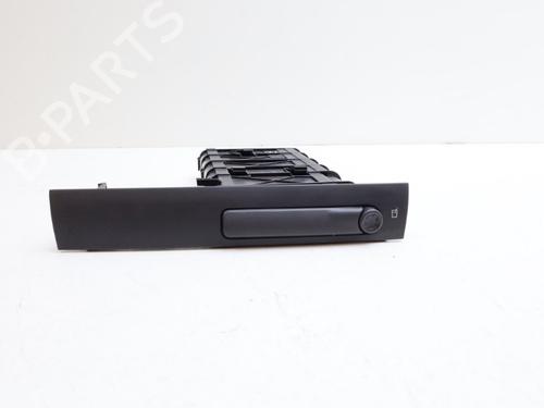 Used Cup/Object holder Cup/Object holder SAAB 9-3 Convertible (YS3F) 1.9 TiD (150 hp) 33421884 33421884