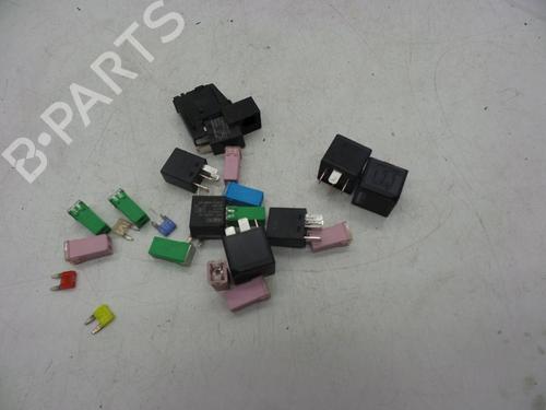 Used Electronic sensor Electronic sensor VOLVO C70 II Convertible (542) T5 (220 hp) 18619866 18619866
