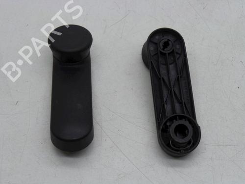 Used Interior handle Interior handle OPEL ZAFIRA A MPV (T98) 2.2 16V (F75) (147 hp) 18621156 18621156