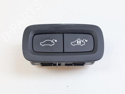 other-volvo-xc60-ii-246-t5-awd-31674801-2017-21393324 main image