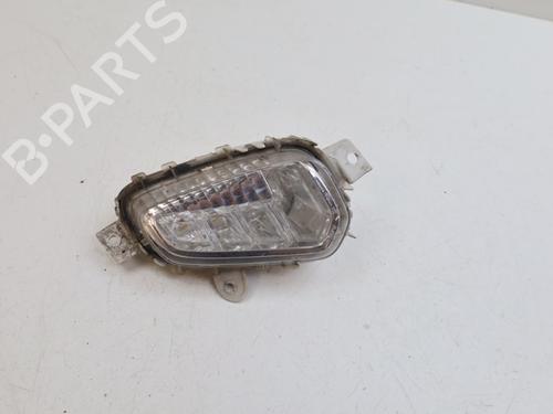 Used Right daytime light Right daytime light VOLVO V40 Cross Country (526) D2 (114 hp) 26526713 26526713