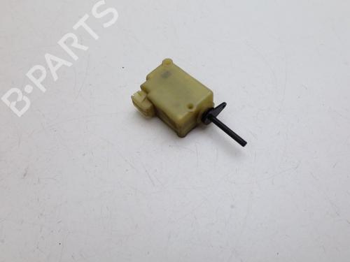 Used Fuel door actuator VOLVO 850 Estate (855) 2.5 TDI (140 hp) 30201765