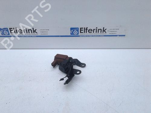 Used Electronic sensor Electronic sensor VOLVO V50 (545) 2.0 D (136 hp) 18633307 18633307