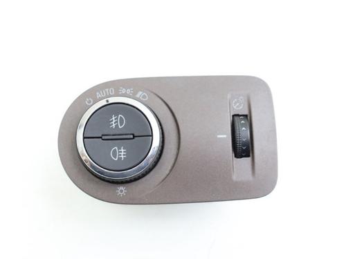 Used Headlight switch SAAB 9-5 (YS3G) 2.0 TiD (160 hp) 31874177