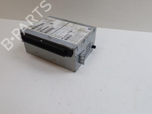 Radio VOLVO V40 Hatchback (525) D4 (190 hp) 19701254