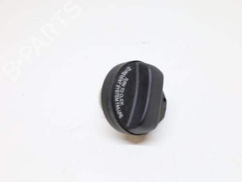 Used Fuel cap Fuel cap 37076050 37076050