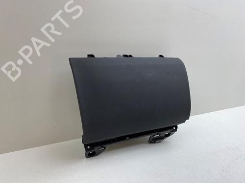 Used Glove box Glove box 39512778 39512778