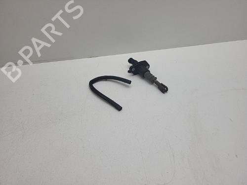 Used Clutch slave cylinder Clutch slave cylinder SAAB 9-5 Estate (YS3E) 2.0 t (150 hp) 18606666 18606666