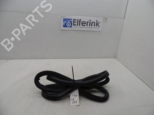 Used Rubber door seal VOLVO V40 Hatchback (525) D2 (114 hp) 18616239