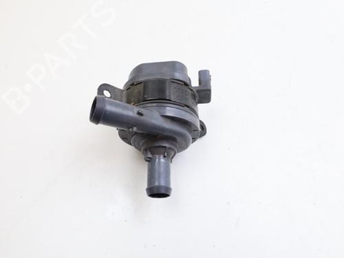 Used Auxiliary water pump VOLVO V60 II (225) T6 Plug-in Hybrid AWD (340 hp) 29996598