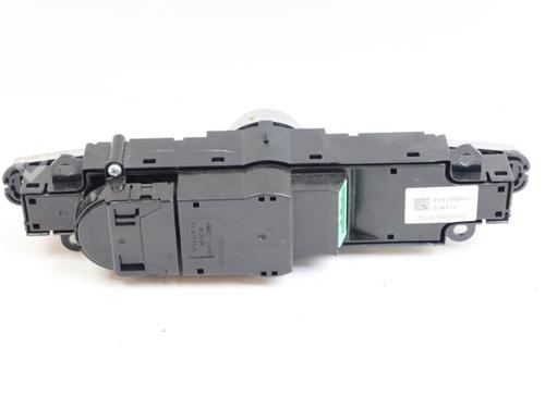 Switch VOLVO V60 II (225) T6 Plug-in Hybrid AWD | BP29854799I30 