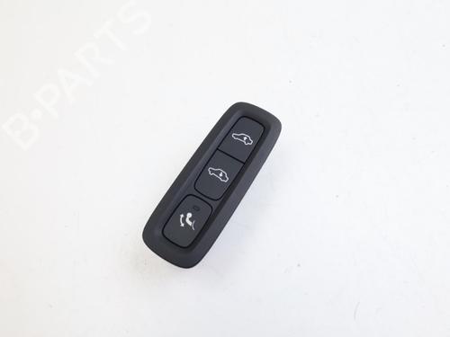 Used Switch VOLVO XC90 II (256) T8 Hybrid AWD (407 hp) 31622115