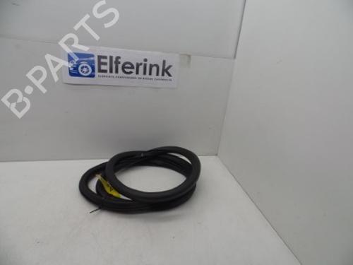 Used Rubber door seal VOLVO V40 Hatchback (525) D2 (114 hp) 18615645