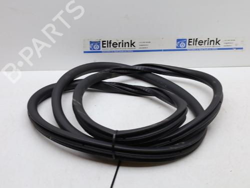 Used Rubber door seal Rubber door seal OPEL GRANDLAND / GRANDLAND X (A18, P1UO) 1.2 (75) (131 hp) 18634925 18634925