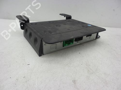 radio-volvo-v60-i-155-d5-awd-360135543065958330659586-2010-2011-2012-2013-2014-2015-2016-2017-2018-18620094 main image