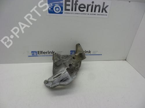 Used Engine mount VOLVO V40 Hatchback (525) D3 (150 hp) 18627790