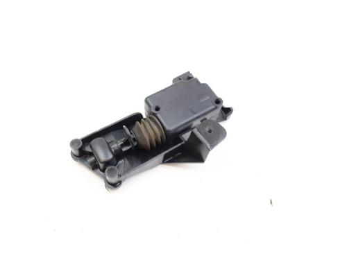 Brændstofdæksel aktuator VOLVO V70 I (875, 876) 2.4 (144 hp) 27707254