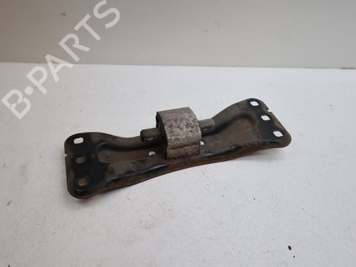 Used Gearbox mount Gearbox mount MERCEDES-BENZ C-CLASS (W203) C 200 Kompressor (203.045) (163 hp) 26429543 26429543