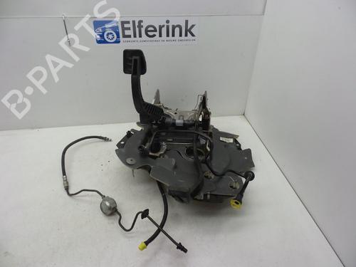 Pedal OPEL MERIVA A MPV (X03) 1.6 (E75) (105 hp) 18620176