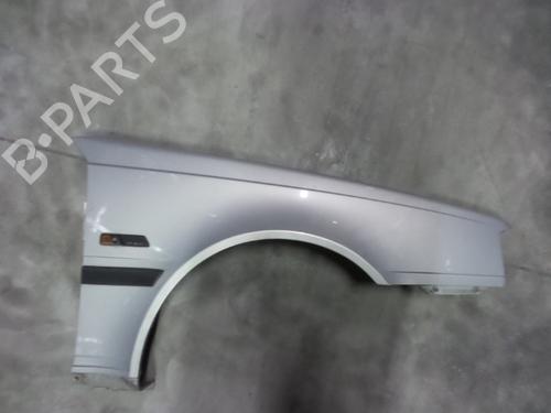 Used Right front fenders VOLVO 440 (445) 1.8 (90 hp) 18610135