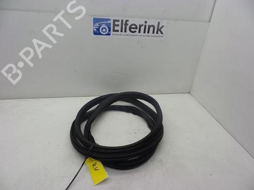 Used Rubber door seal VOLVO XC60 I SUV (156) D5 AWD (185 hp) 18618749