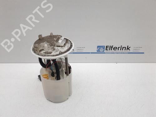 Used Fuel pump OPEL CORSA D (S07) 1.2 (L08, L68) (80 hp) 18629276