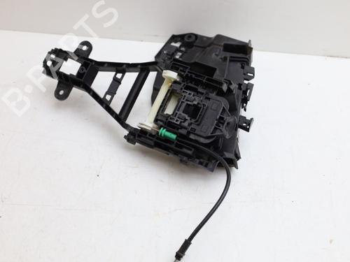 front-right-exterior-door-handle-volvo-v60-ii-225-2018-33984535 main image