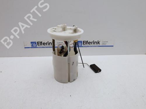 Used Fuel pump VOLVO V40 Hatchback (525) D2 (114 hp) 18635816