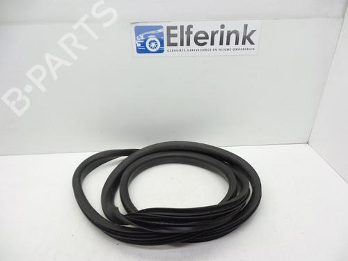 Used Rubber door seal VOLVO XC60 I SUV (156) D3 (150 hp) 18625365