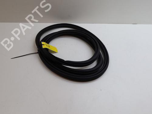 Used Rubber door seal Rubber door seal VOLVO XC40 (536) Recharge AWD (408 hp) 34718911 34718911