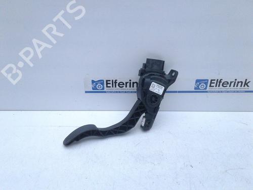Used Pedal Pedal VOLVO XC70 II (136) D4 AWD (181 hp) 18632763 18632763