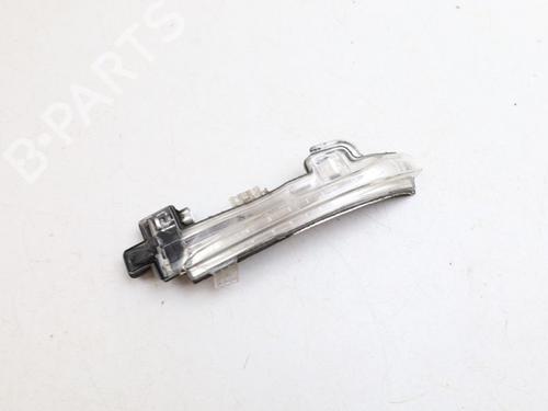 Used Left side indicator Left side indicator 39102105 39102105