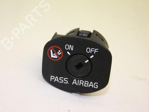 Used Switch VOLVO V70 III (135) 2.4 D (163 hp) 18611198