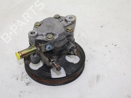 Used Steering pump VOLVO V40 Estate (645) 1.8 i (125 hp) 18612911