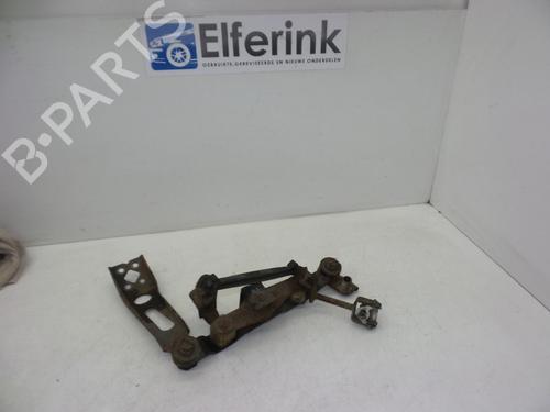 Used Gear lever OPEL ZAFIRA A MPV (T98) 1.8 16V (F75) (125 hp) 18623510