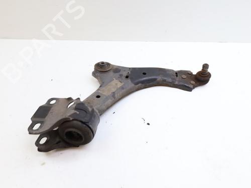 Used Right front suspension arm Right front suspension arm VOLVO XC70 II (136) D5 AWD (185 hp) 26662617 26662617