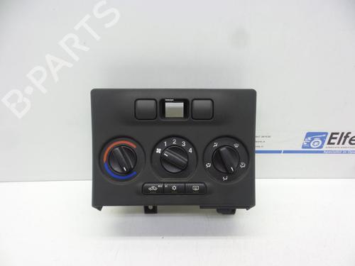 Used Climate control Climate control OPEL ZAFIRA A MPV (T98) 2.2 DTI 16V (F75) (125 hp) 18629060 18629060
