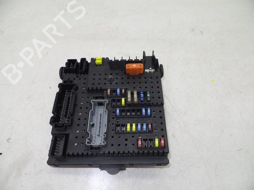 Used Fuse box Fuse box VOLVO S60 I (384) D5 (163 hp) 18614053 18614053