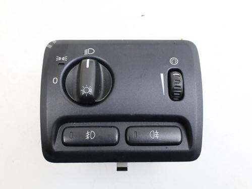 Used Headlight switch VOLVO V70 II (285) D5 (185 hp) 31332615