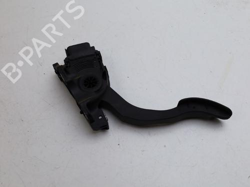 Used Pedal VOLVO V70 III (135) T4 (180 hp) 29954319