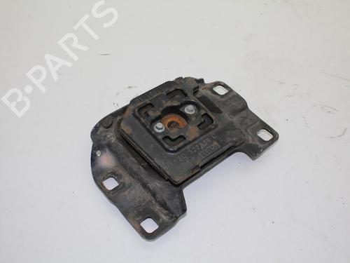 Used Engine mount Engine mount 18612562 18612562