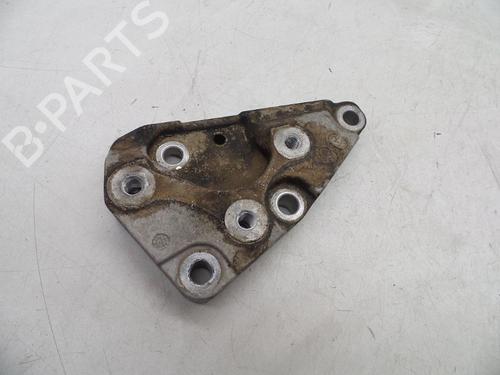 Used Engine mount Engine mount 18614144 18614144