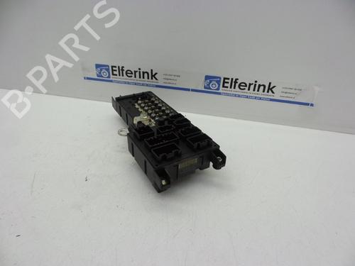 Used Fuse box Fuse box 18608179 18608179
