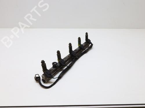 Used Injection rail VOLVO V70 II (285) 2.4 (170 hp) 33178951