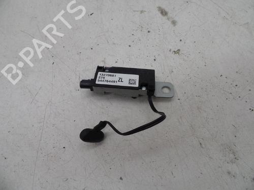 Antenne/Halterung für Antenne/Halterung OPEL INSIGNIA A Saloon (G09) 2.0 CDTI (69) (131 hp) 18614499 18614499