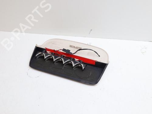 Używane Trzecie światło stopu SAAB 9-5 (YS3E) 2.0 t (150 hp) 30717393