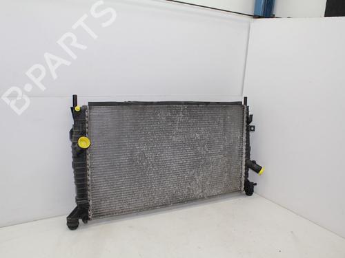 Used Water radiator Water radiator 18612892 18612892