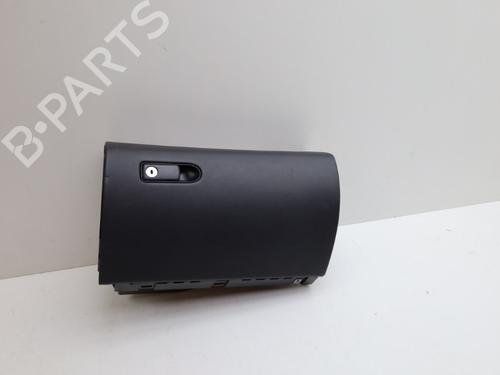 Handskerum MERCEDES-BENZ C-CLASS (W205) C 180 (205.040, 205.140) (156 hp) 31956683